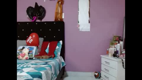 soniahardass online show from February 26, 3:43 pm