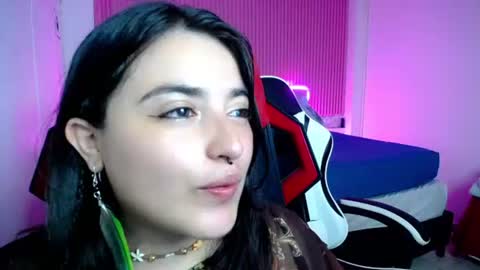 sonic_jess07 online show from June 24, 10:28 pm