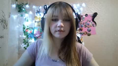 Mila online show from August 9, 3:28 pm