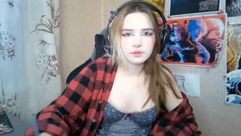 Mila online show from April 25, 3:09 pm