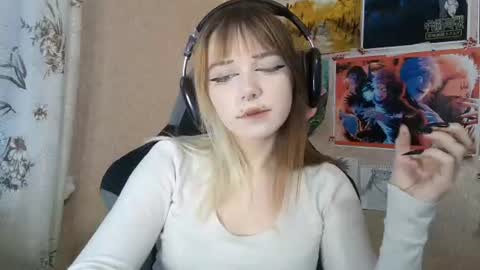 Mila online show from June 24, 3:19 pm