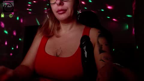 Snapshot of sonyadevon chatting on October 7, 3:02 am Sonia online show from October 7, 3:02 am
