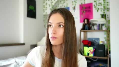 Eva 3 online show from August 3, 10:54 am