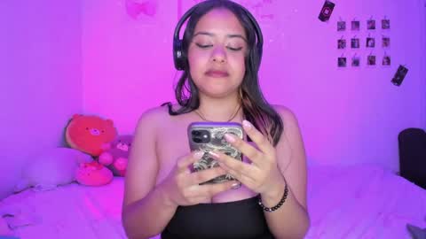 Sofia online show from May 1, 11:21 pm