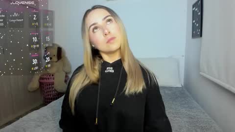 Sofi online show from November 6, 12:24 am