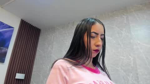 Sophi Thaylorr online show from February 2, 1:19 pm
