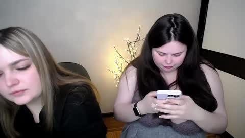 sophia__olsen online show from May 2, 10:54 am