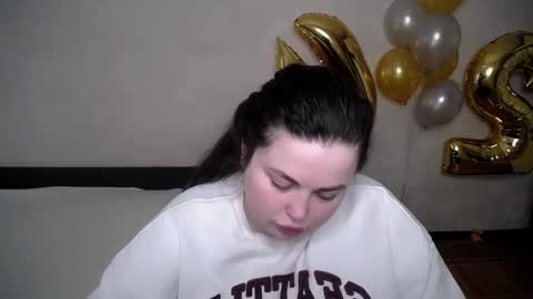 sophia__olsen online show from April 28, 7:56 am