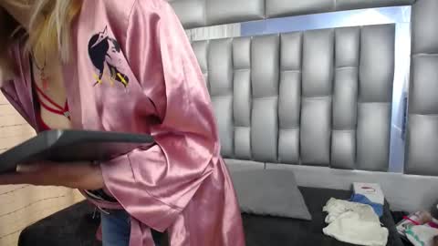     SOPHIA      online show from February 28, 7:35 pm