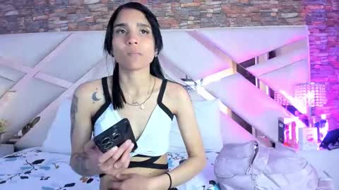 Sophia Paris online show from November 3, 2:12 am