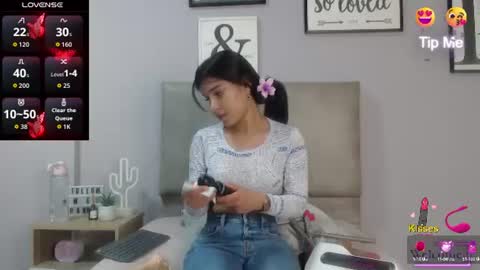 Sophia Bedford online show from June 9, 2:39 pm