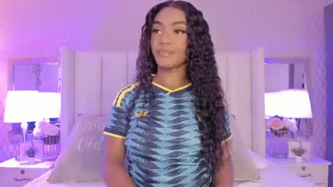 SophiaSmiths online show from July 3, 11:42 pm