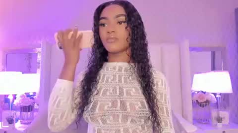 SophiaSmiths online show from June 27, 9:32 pm