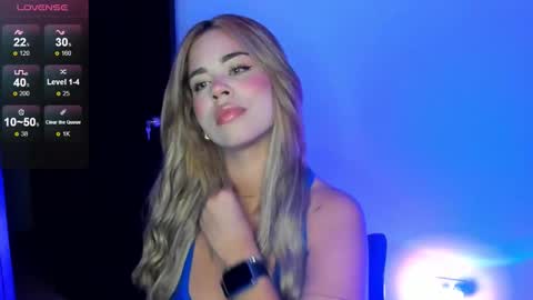 Sophia Smith online show from November 17, 11:40 pm