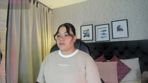 sophie__blare online show from July 7, 6:56 pm
