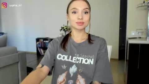 Sonya  online show from June 18, 9:14 am