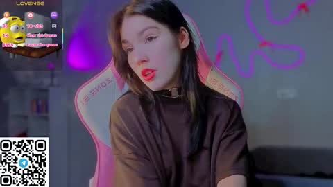 sophie_nomenal_ online show from February 27, 8:23 pm