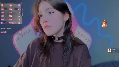 sophie_nomenal_ online show from July 10, 10:42 am