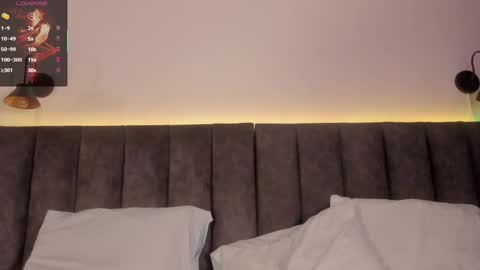 sophie_smith19 online show from October 15, 2:40 pm