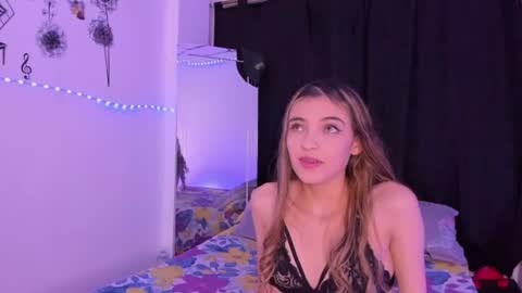 Sophie online show from July 29, 2:00 am