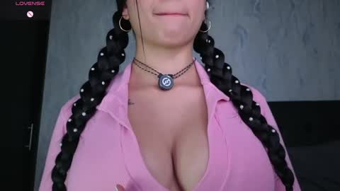  Sophie  online show from May 1, 1:43 am
