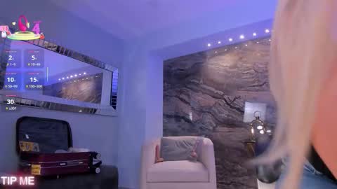 Sophie online show from September 23, 1:21 am