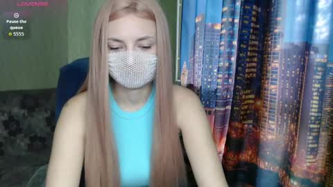 Sophie online show from April 22, 8:43 am