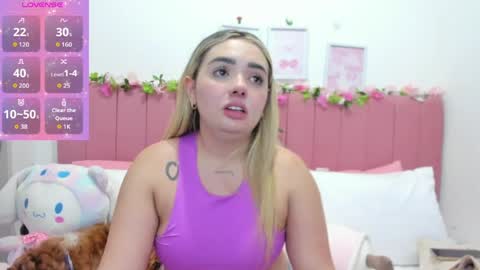 sophiee rosee online show from May 5, 1:23 am