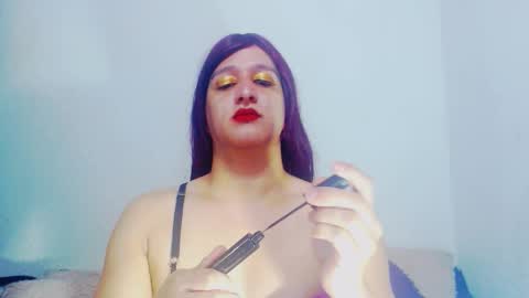 sophiehillsxo online show from January 6, 3:21 am