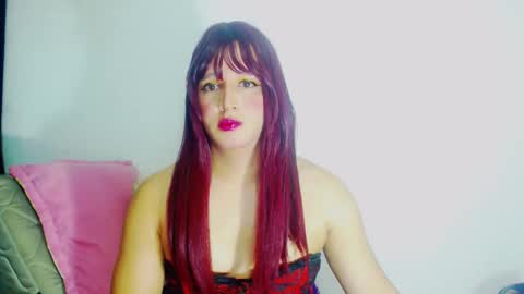 sophiehillsxo online show from November 8, 9:12 am