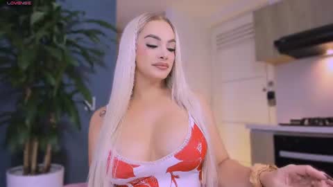 SAMANTHA online show from July 10, 2:11 pm