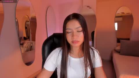 Sophie Houston online show from July 5, 2:47 am