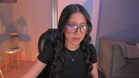 Sophie Houston online show from June 13, 2:55 am