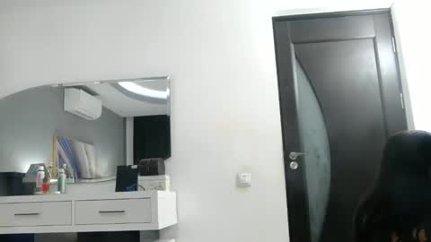 Sophie online show from December 5, 6:27 pm