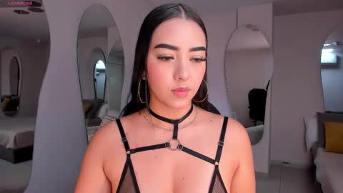 Sophie online show from March 1, 11:20 pm