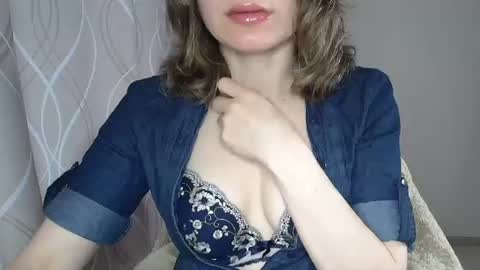 Sophiemisss online show from July 7, 6:26 am
