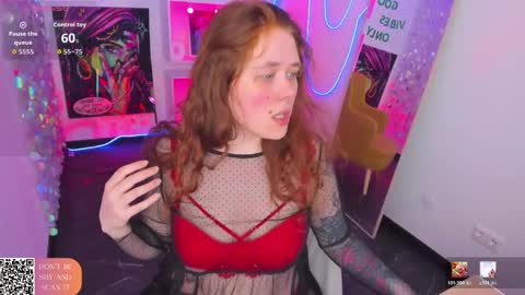 Sophie online show from April 29, 8:57 pm