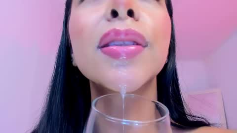 sophierooy online show from April 29, 2:44 pm