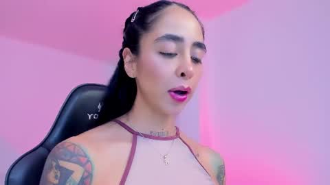 sophierooy online show from July 15, 12:49 am