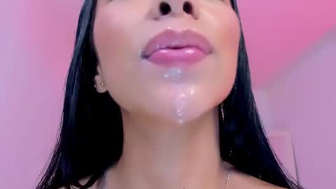 sophierooy online show from July 17, 3:14 pm