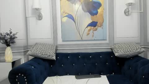 SOPHIE online show from April 25, 2:03 am