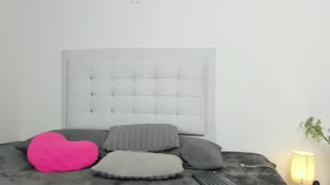 Sofia  online show from November 22, 12:20 am