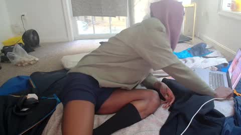 sorryicum online show from December 27, 6:31 pm