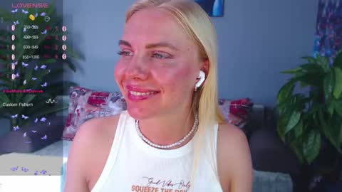 Lisa online show from June 5, 2:29 am