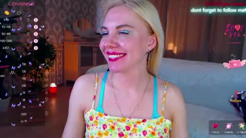 Lisa online show from April 29, 2:38 am