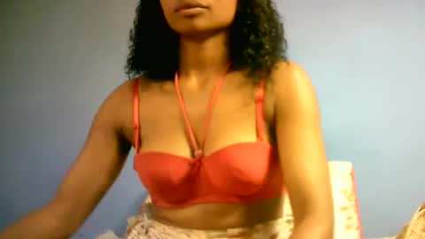 sourayaa online show from March 19, 8:53 am