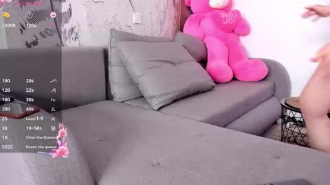 sourcherry1 online show from September 17, 8:12 pm