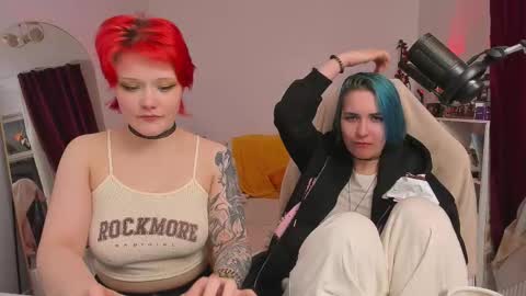 Leah online show from March 13, 9:40 pm