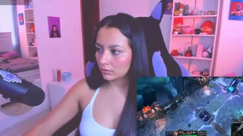 Lili online show from June 13, 7:46 pm
