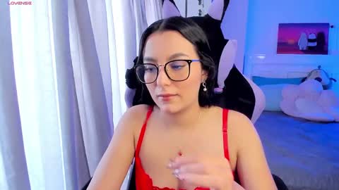 Lili online show from January 17, 6:44 pm